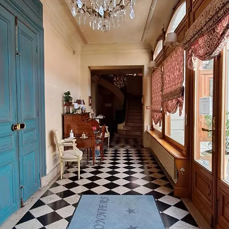 Particulier Des Canonniers 3*