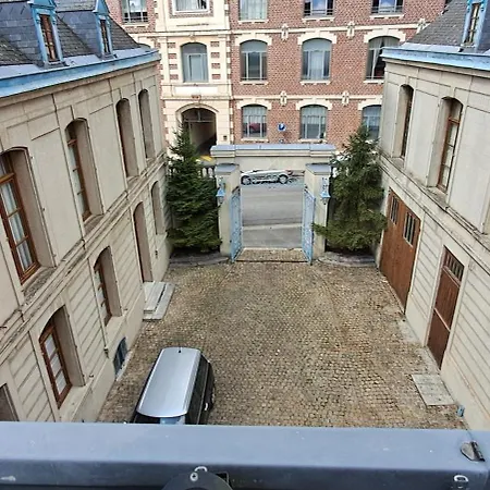 Particulier Des Canonniers בית הארחה