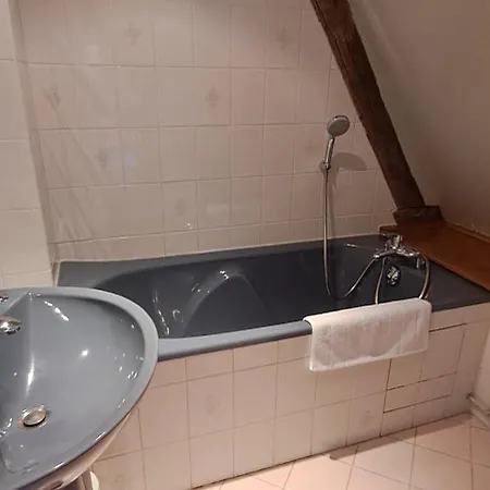 Particulier Des Canonniers בית הארחה סן-קוונטן